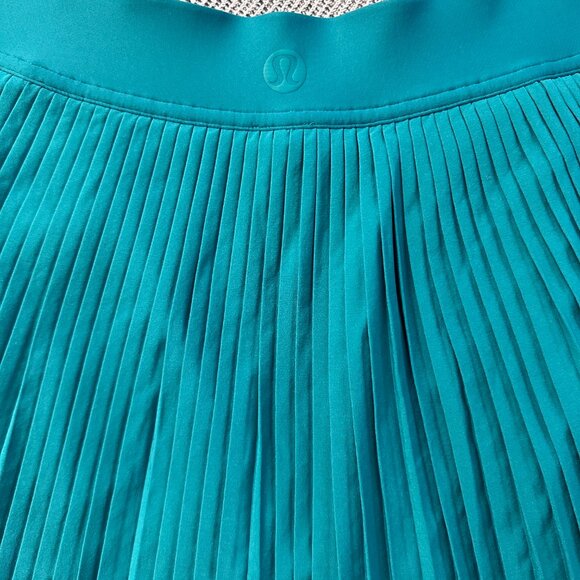 Lululemon Varsity High-Rise Pleated Tennis Skirt Cascadia Green Size 2 - Picture 5 of 6
